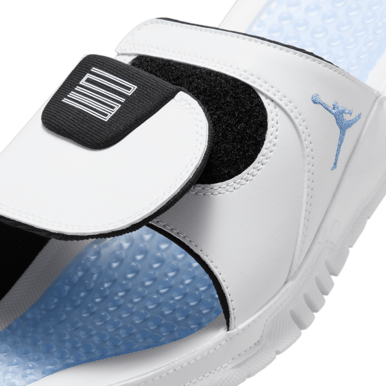 Jordan Retro 11 Hydro Image 6 of 6. Tap to open photo gallery.