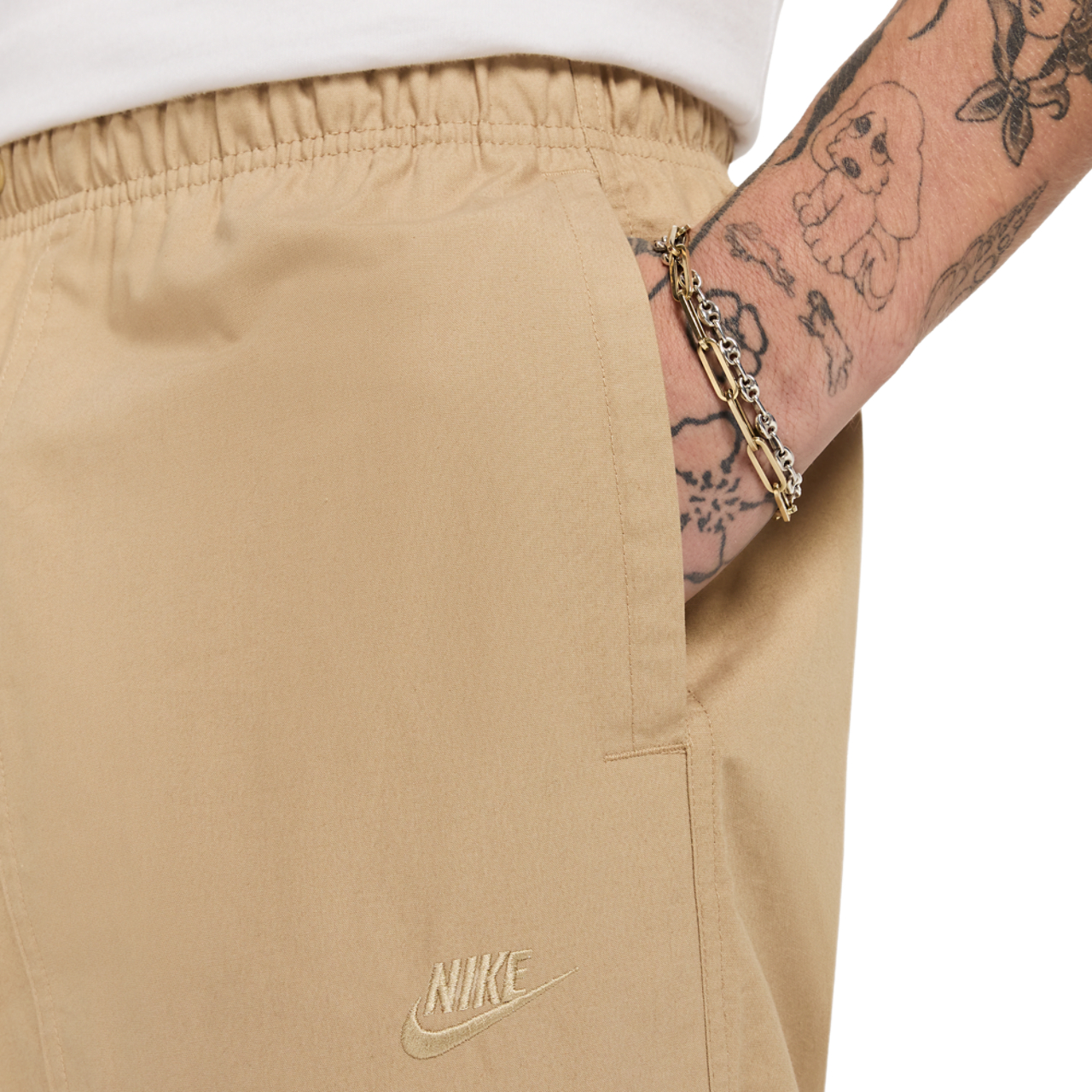 Nike Club Barcelona Pants Image 3 of 5. Tap to open photo gallery.