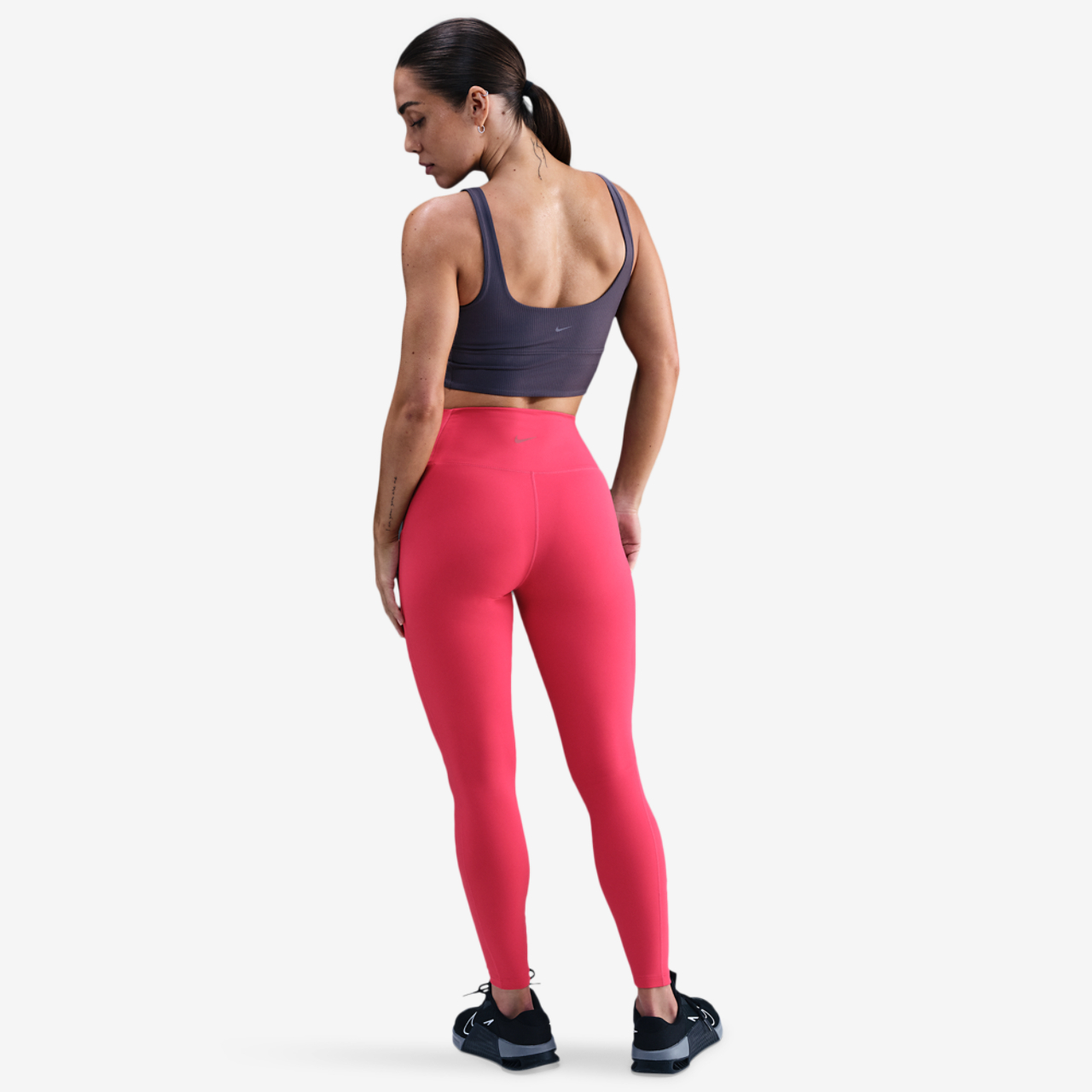 Nike Dri-FIT One High Rise 7/8 Pocket Tights Image 2 of 4. Tap to open photo gallery.