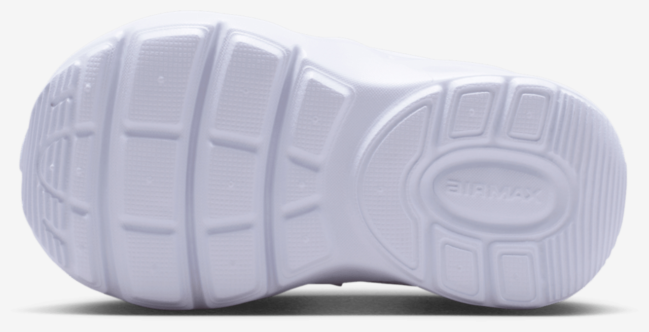 Nike Air Max Nova Image 5 of 5. Tap to open photo gallery.