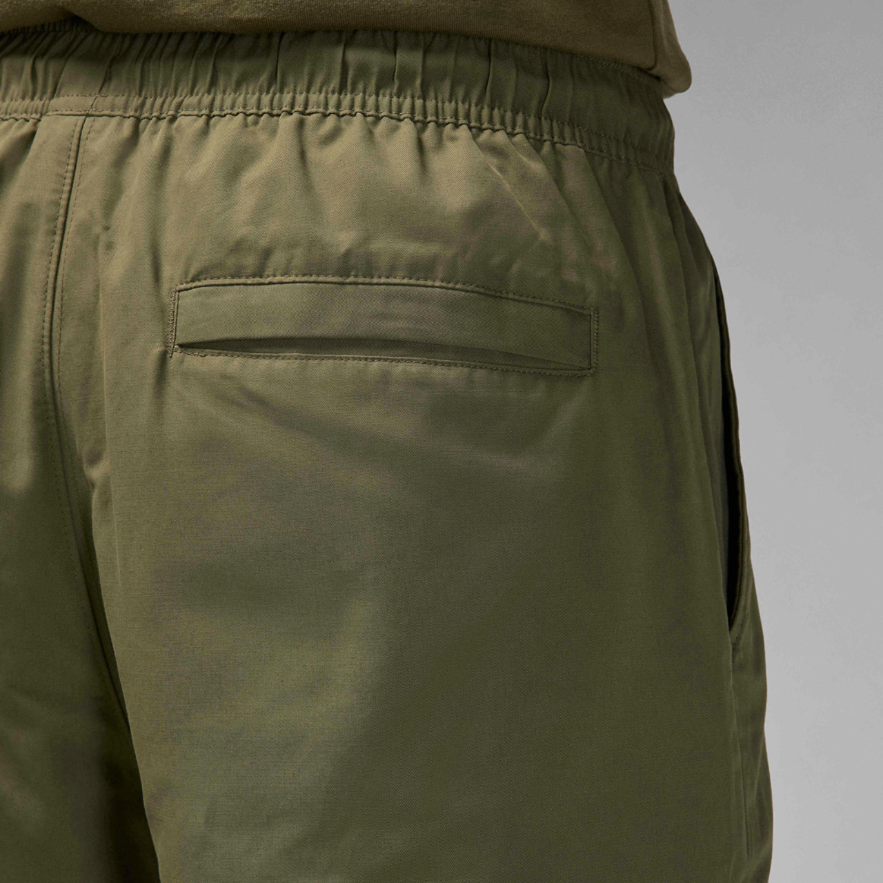 Jordan Essential Woven Pants Image 4 of 5. Tap to open photo gallery.