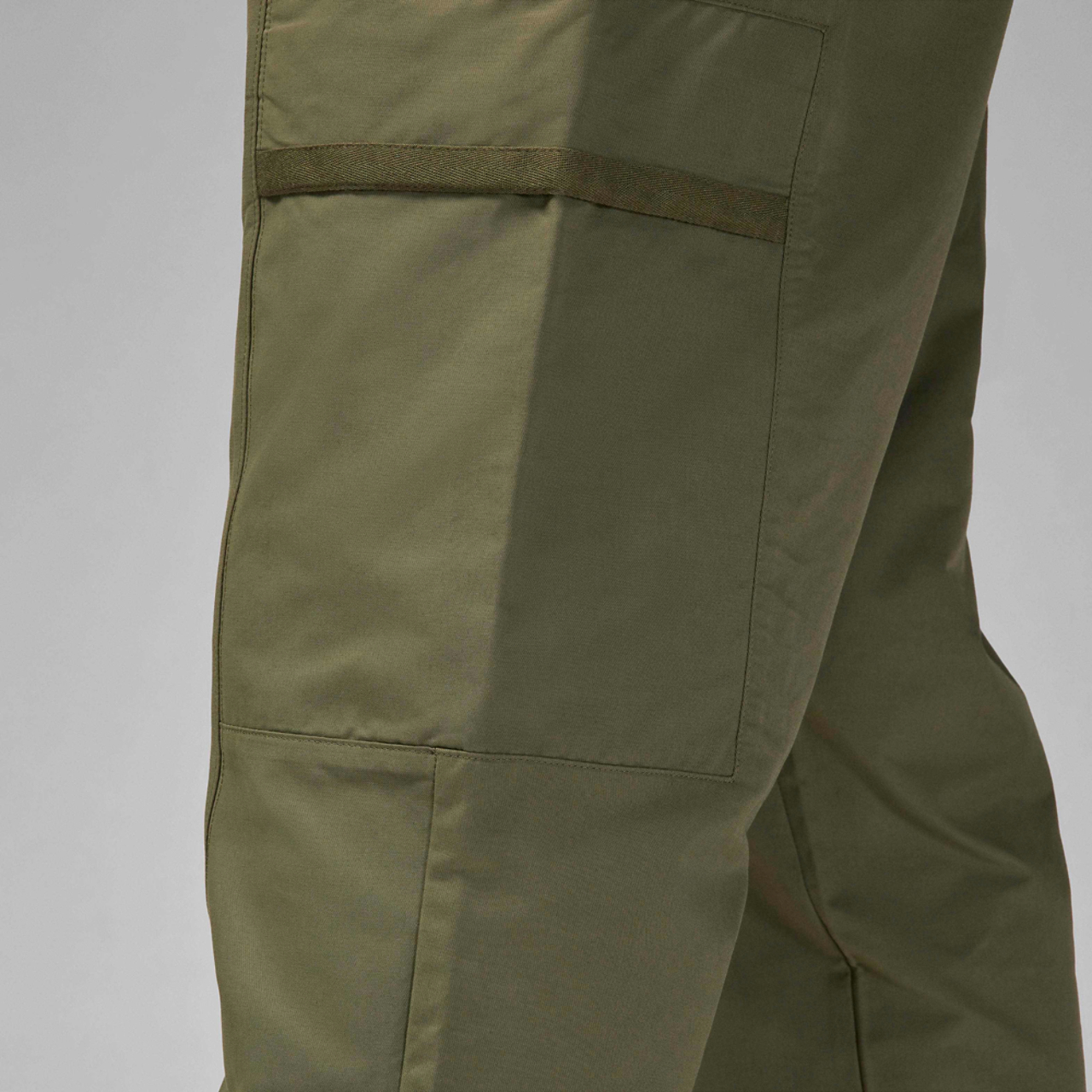 Jordan Essential Woven Pants Image 5 of 5. Tap to open photo gallery.