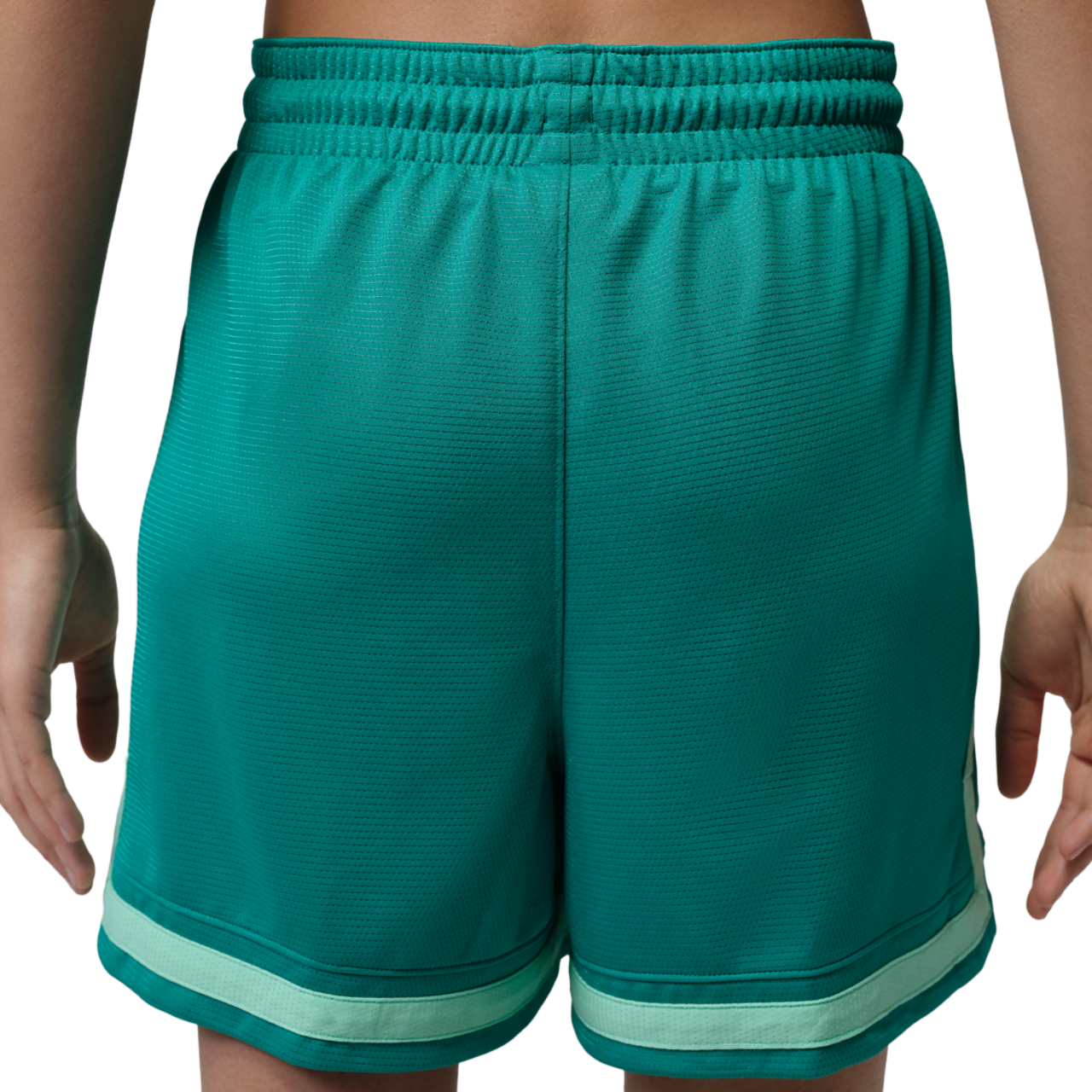 Jordan Sport Diamond Shorts 4" Image 2 of 5. Tap to open photo gallery.