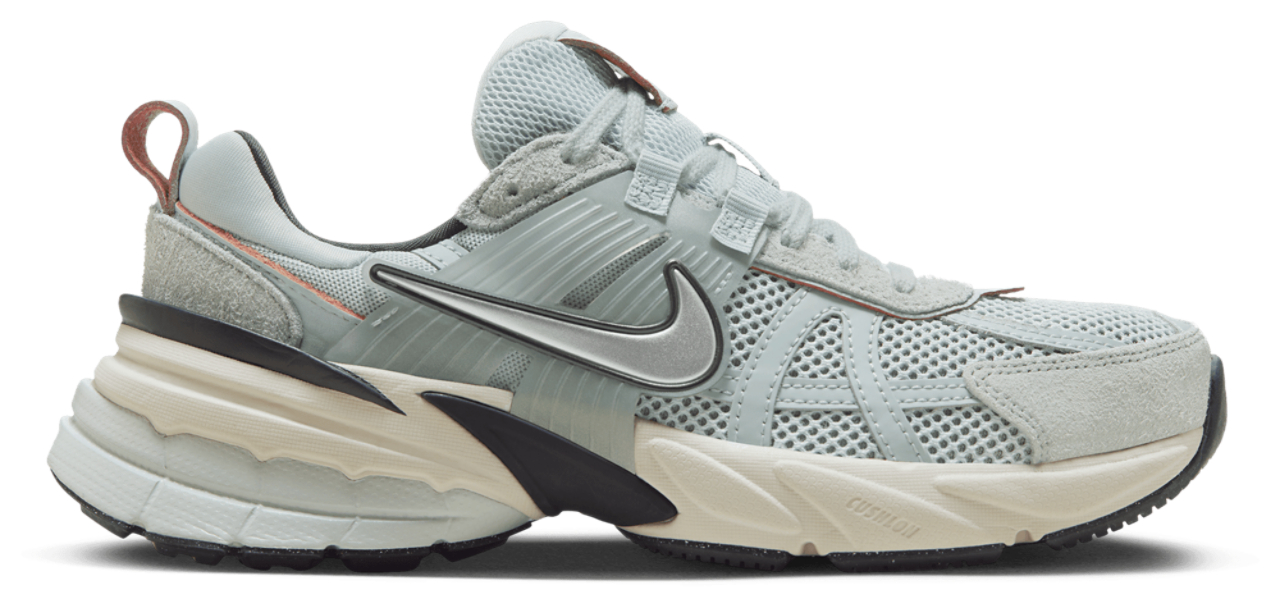 靴 NIKE/NIKE V2K RUN Nike V2K Run Women's Shoes. Nike.com