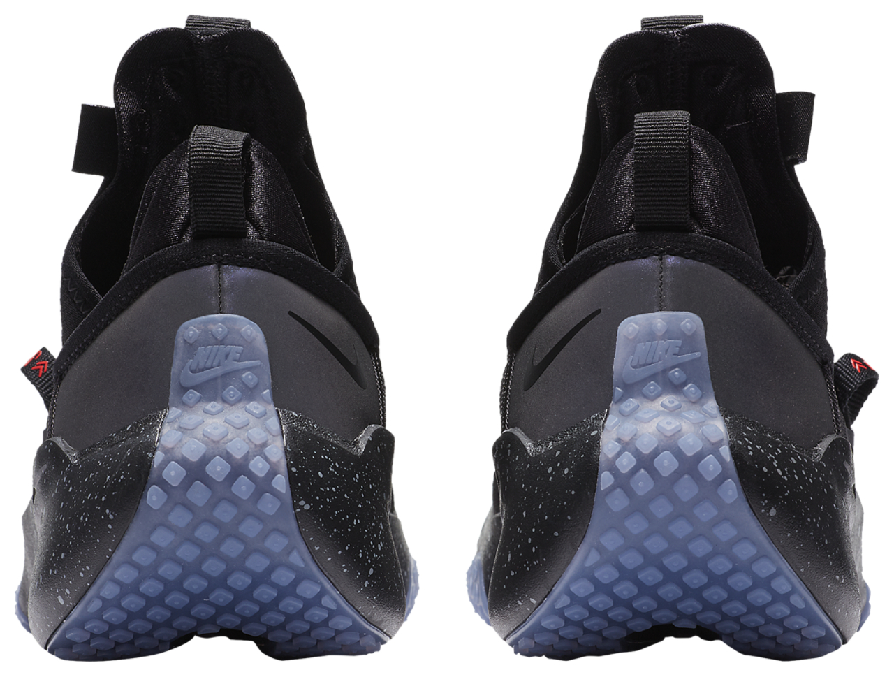 Nike Air Zoom Traverse Image 3 of 5. Tap to open photo gallery.