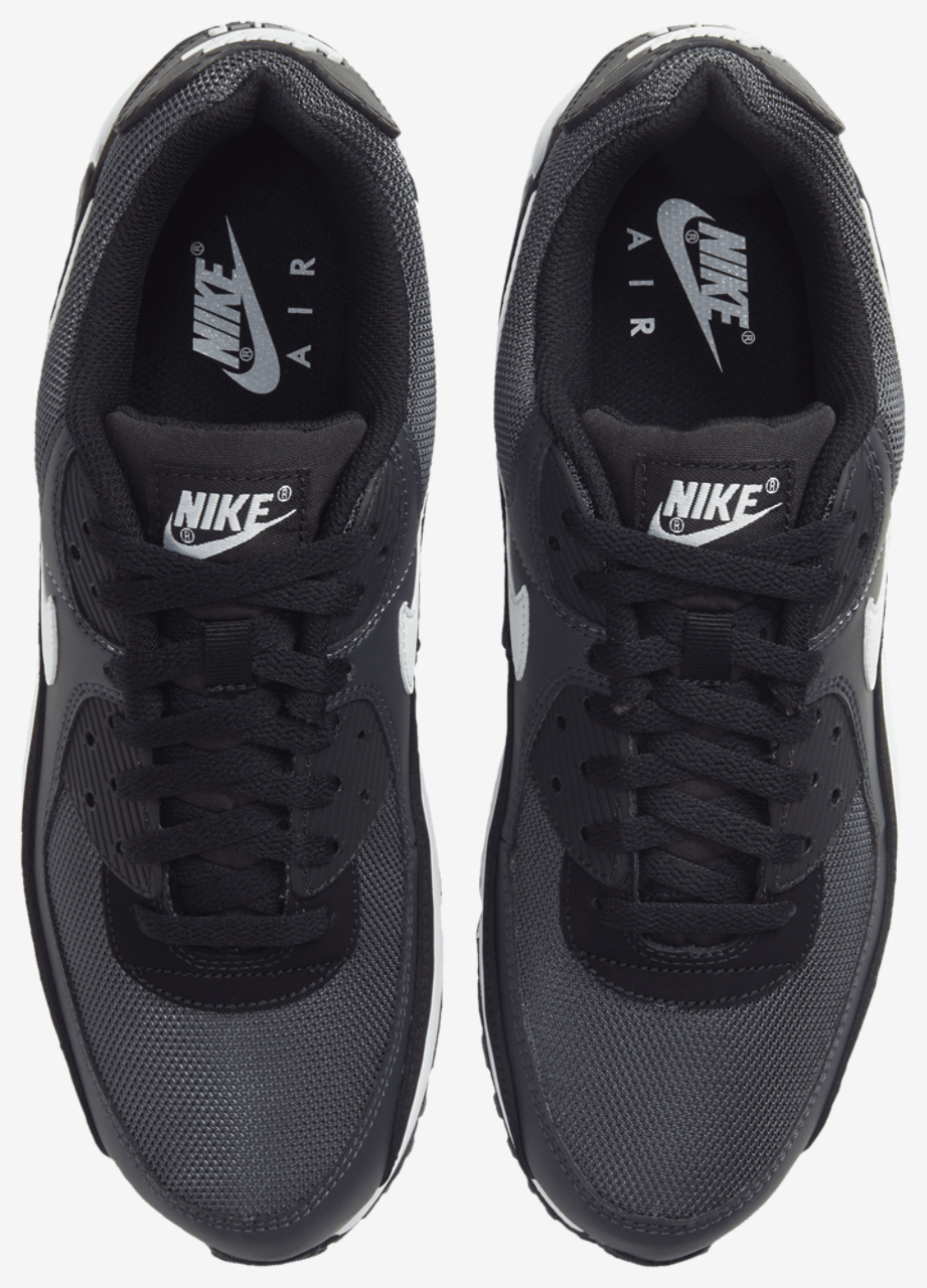 Nike Air Max 90 Image 4 of 9. Tap to open photo gallery.