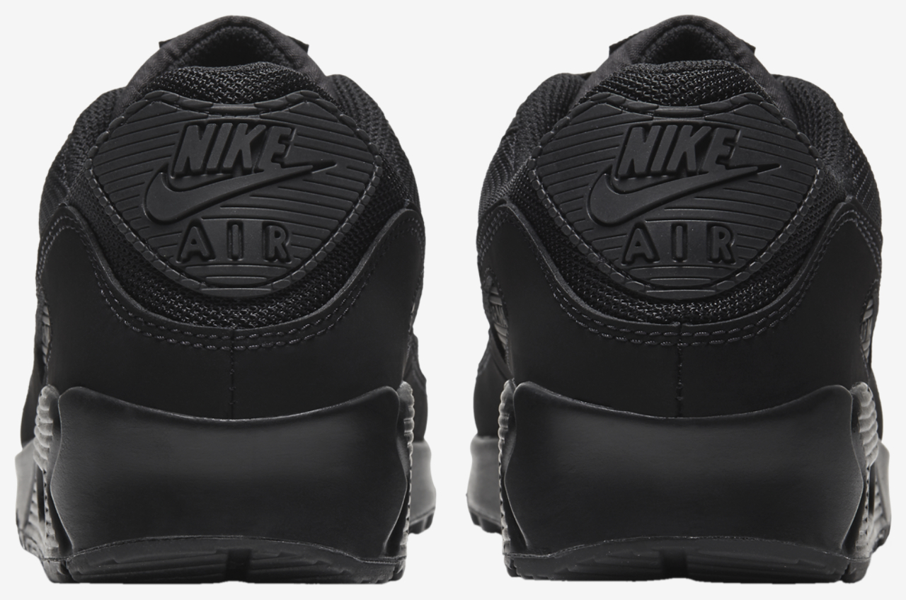 Nike Air Max 90 Image 4 of 6. Tap to open photo gallery.