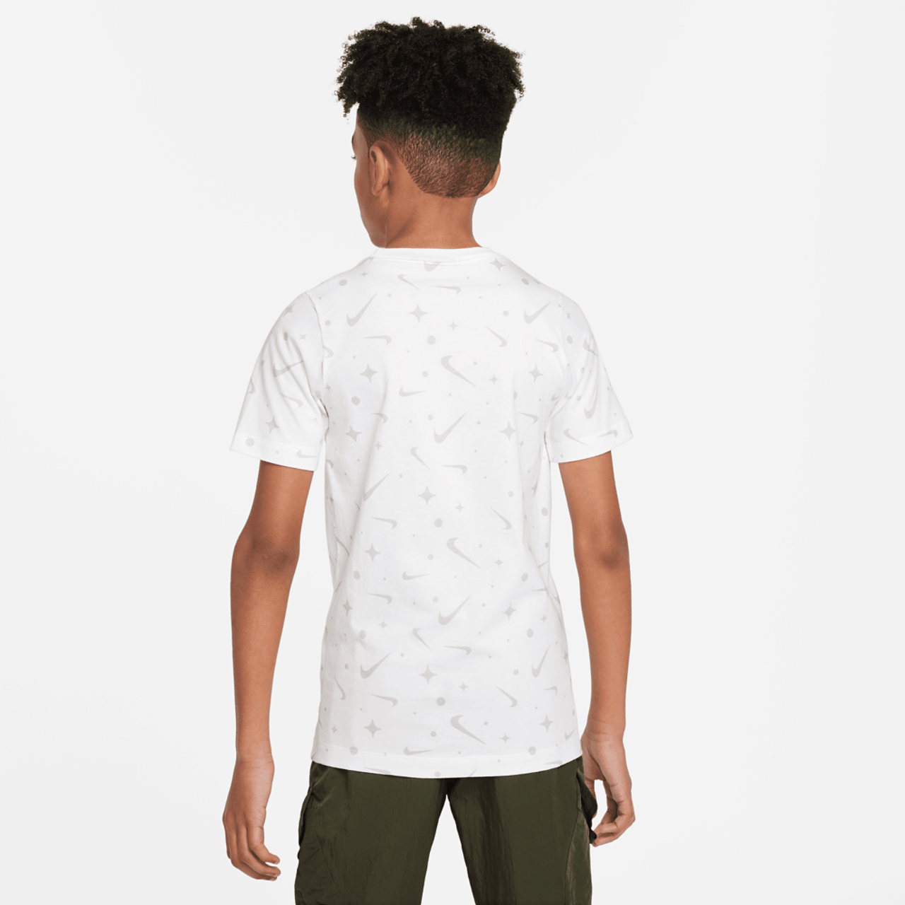 Nike NSW Boxy 2 T-Shirt Image 3 of 5. Tap to open photo gallery.