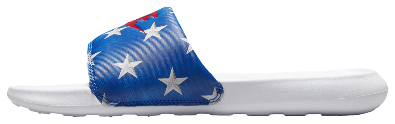 Nike Victori One Slide Image 2 of 4. Tap to open photo gallery.