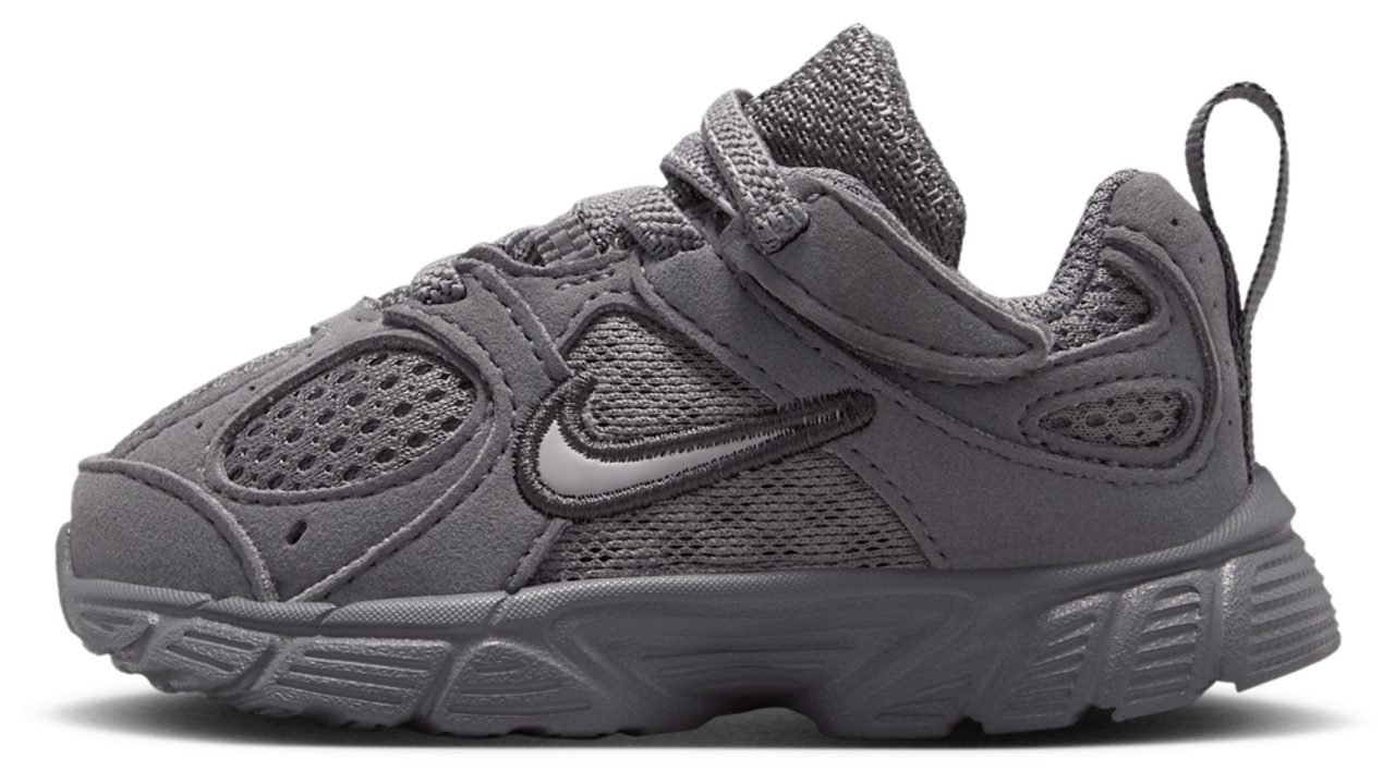 Nike V5 RNR Suede Image 2 of 5. Tap to open photo gallery.