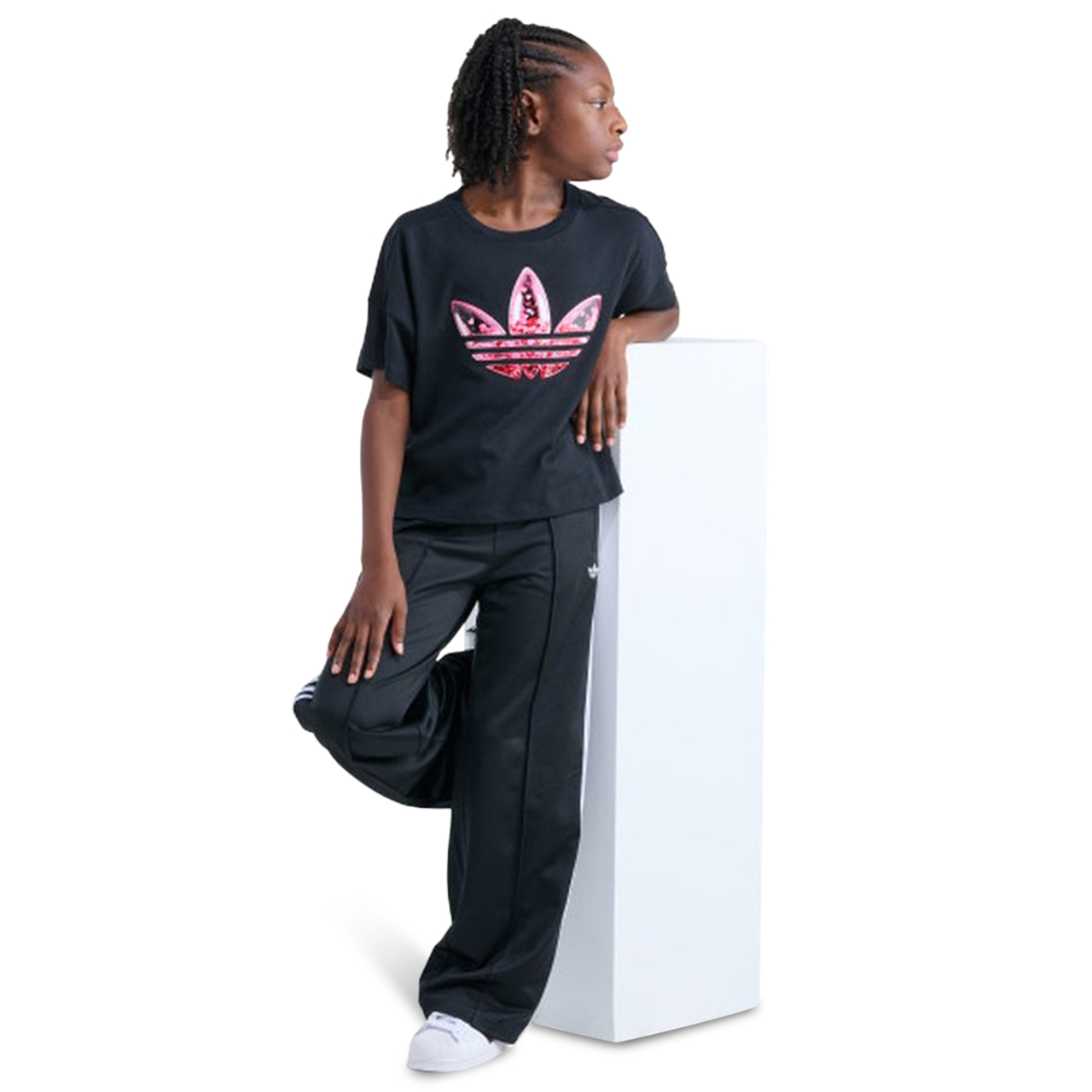 adidas VDay Trefoil Image 4 of 4. Tap to open photo gallery.