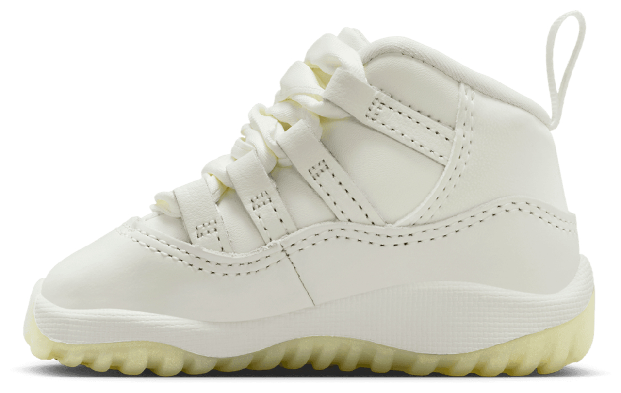 Jordan Retro 11 Image 2 of 7. Tap to open photo gallery.