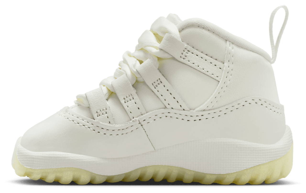 Jordan Retro 11 Image 2 of 7. Tap to open photo gallery.