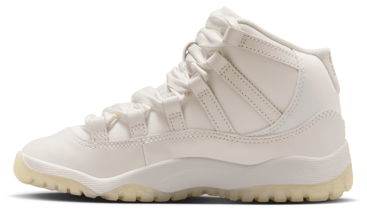 Jordan Retro 11 Image 2 of 8. Tap to open photo gallery.