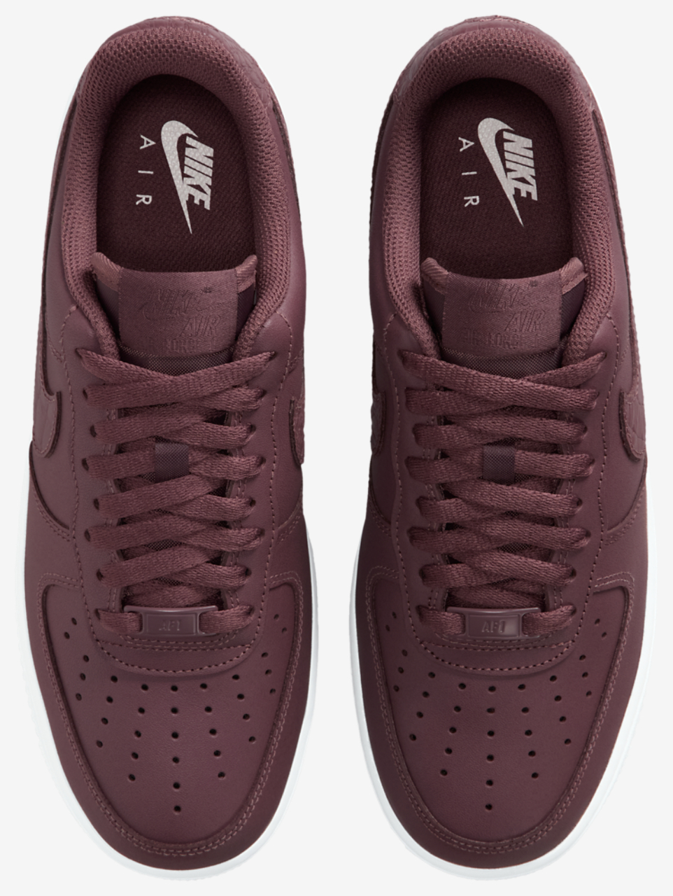 Nike Air Force 1 '07 SE Image 4 of 5. Tap to open photo gallery.
