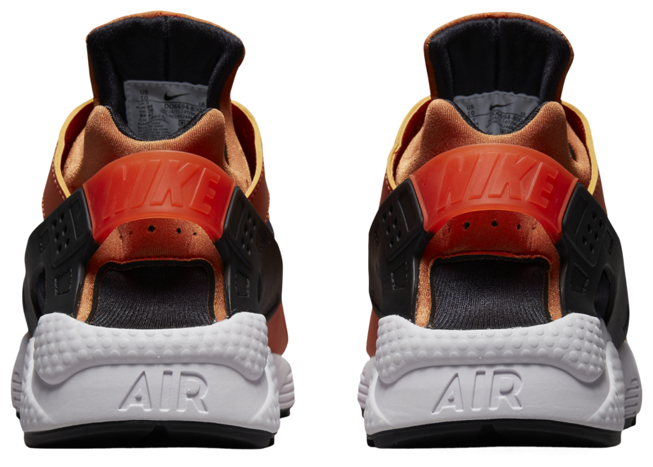 Nike Air Huarache Image 3 of 5. Tap to open photo gallery.