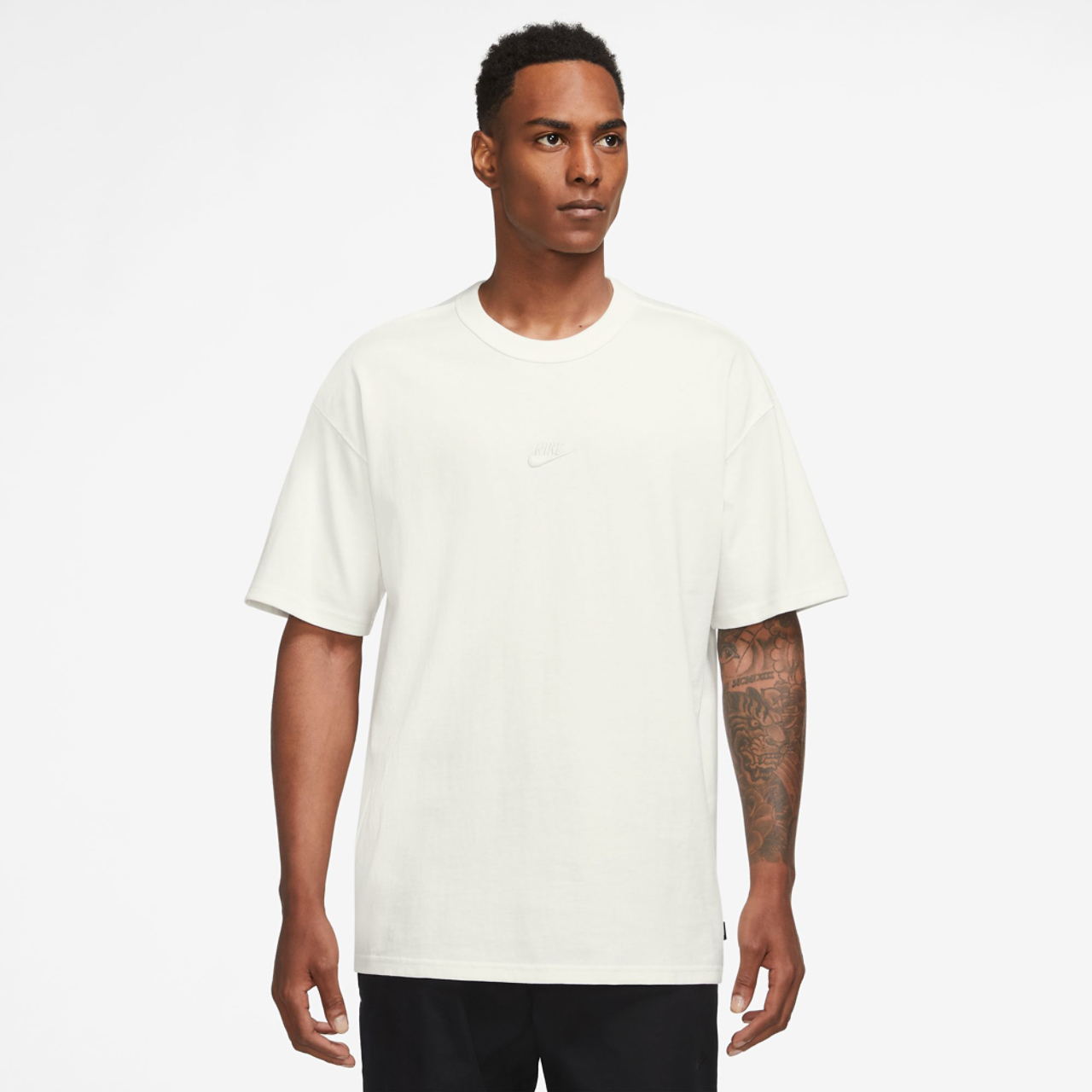 Nike NSW Premium Essentials SUST T-Shirt Image 1 of 3. Tap to open photo gallery.