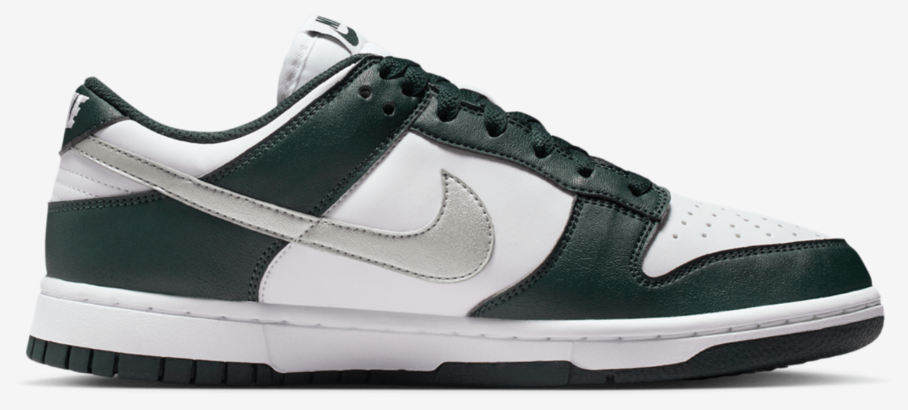 Nike Dunk Low Image 1 of 5. Tap to open photo gallery.