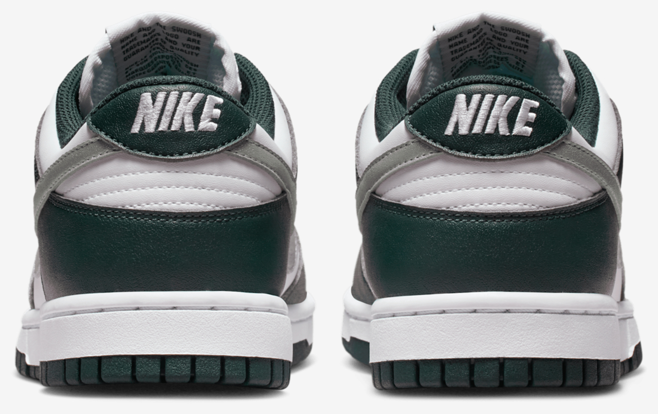 Nike Dunk Low Image 3 of 5. Tap to open photo gallery.