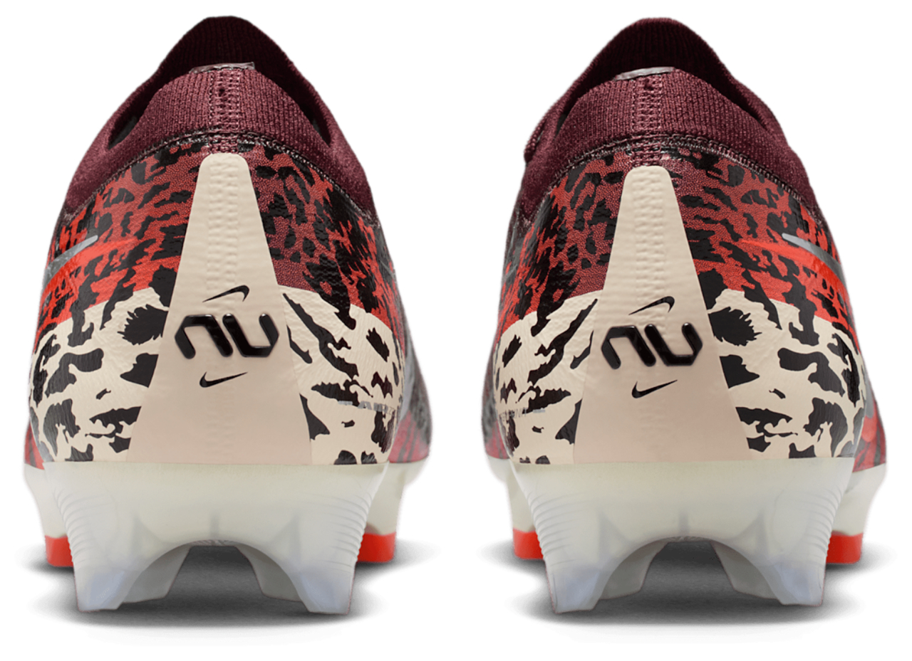 Nike Zoom Vapor 16 Elite FG Image 3 of 5. Tap to open photo gallery.