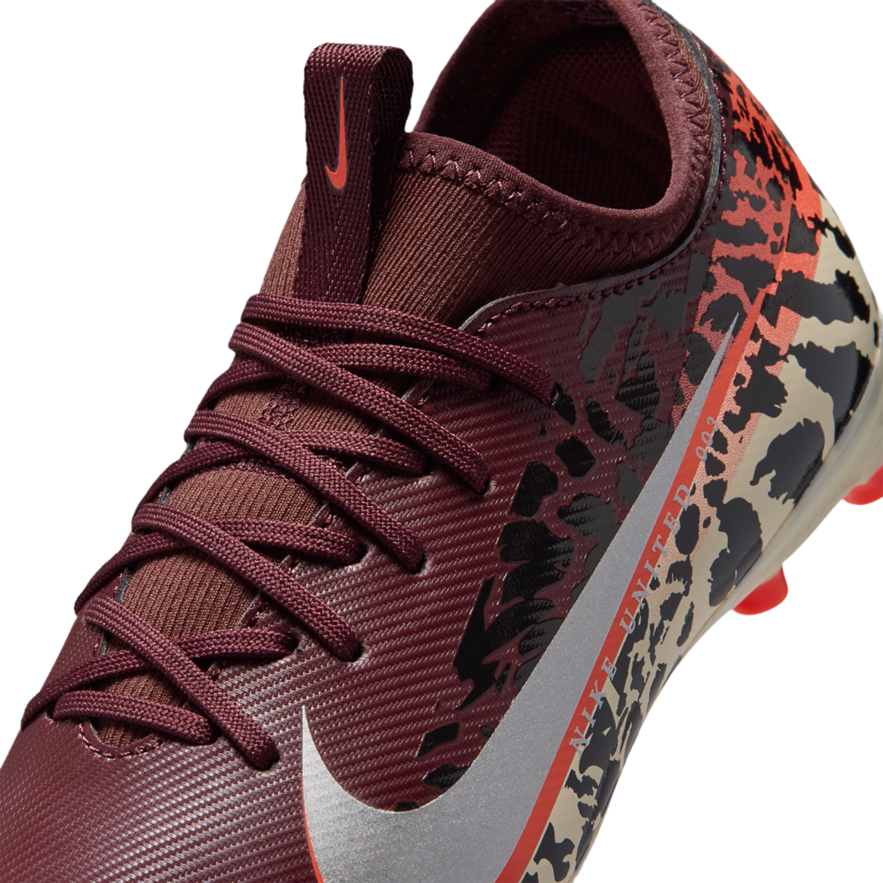 Nike JR Zoom Vapor 16 Academy FG/MG Image 7 of 9. Tap to open photo gallery.