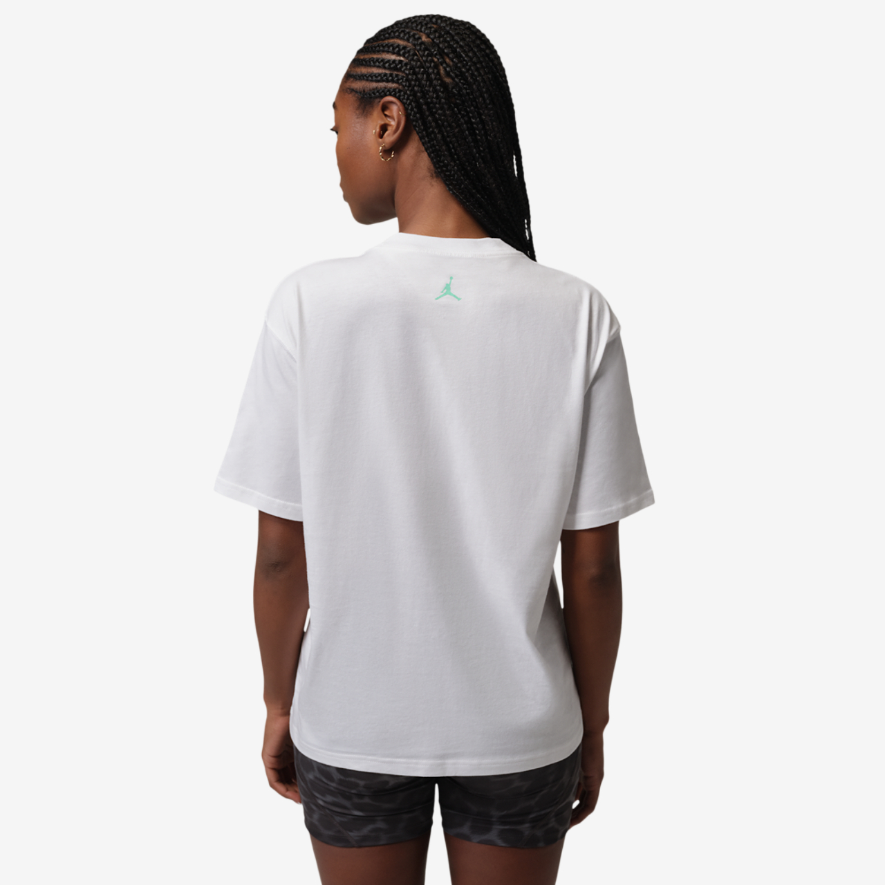 Jordan SPT DF SS GFX TEE HTG Image 2 of 4. Tap to open photo gallery.