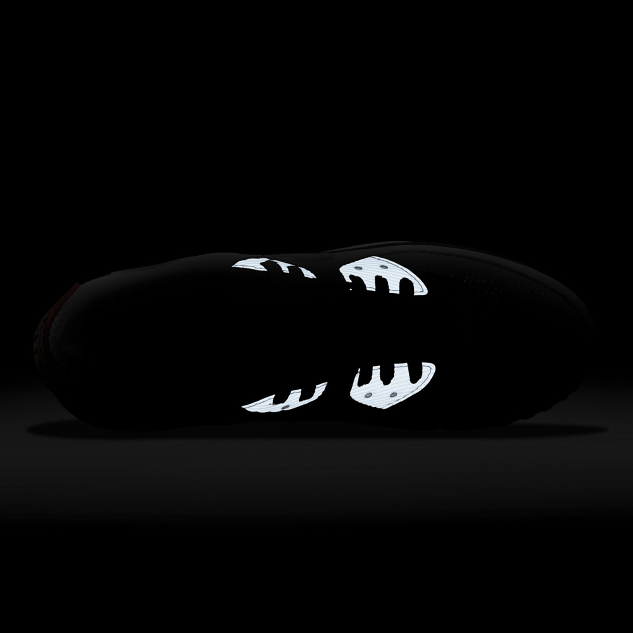 Nike Air Max 90 Image 6 of 6. Tap to open photo gallery.