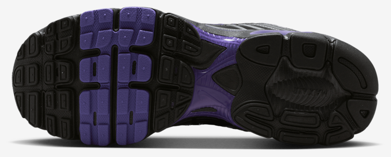 Nike Air Max Moto 2K Image 5 of 8. Tap to open photo gallery.