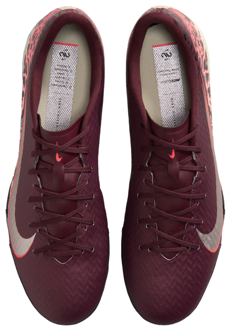 Nike Zoom Vapor 16 Academy TF Image 4 of 5. Tap to open photo gallery.