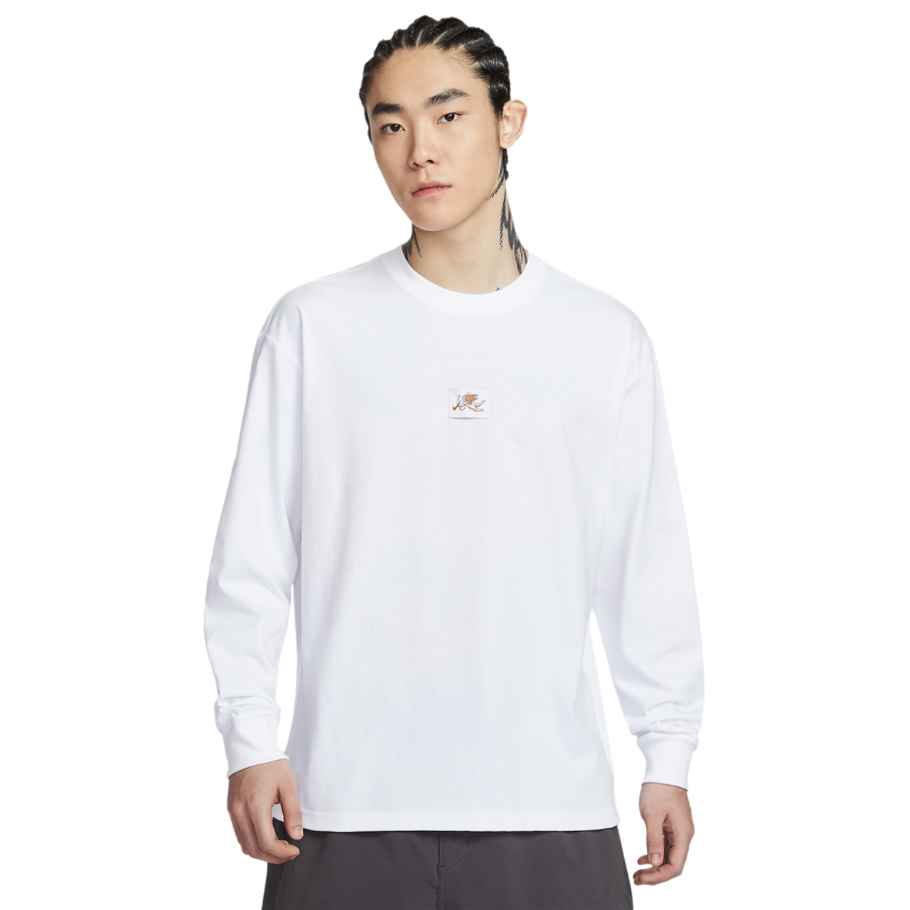 Nike NSW Vday Loose Long Sleeve Tee Image 1 of 4. Tap to open photo gallery.