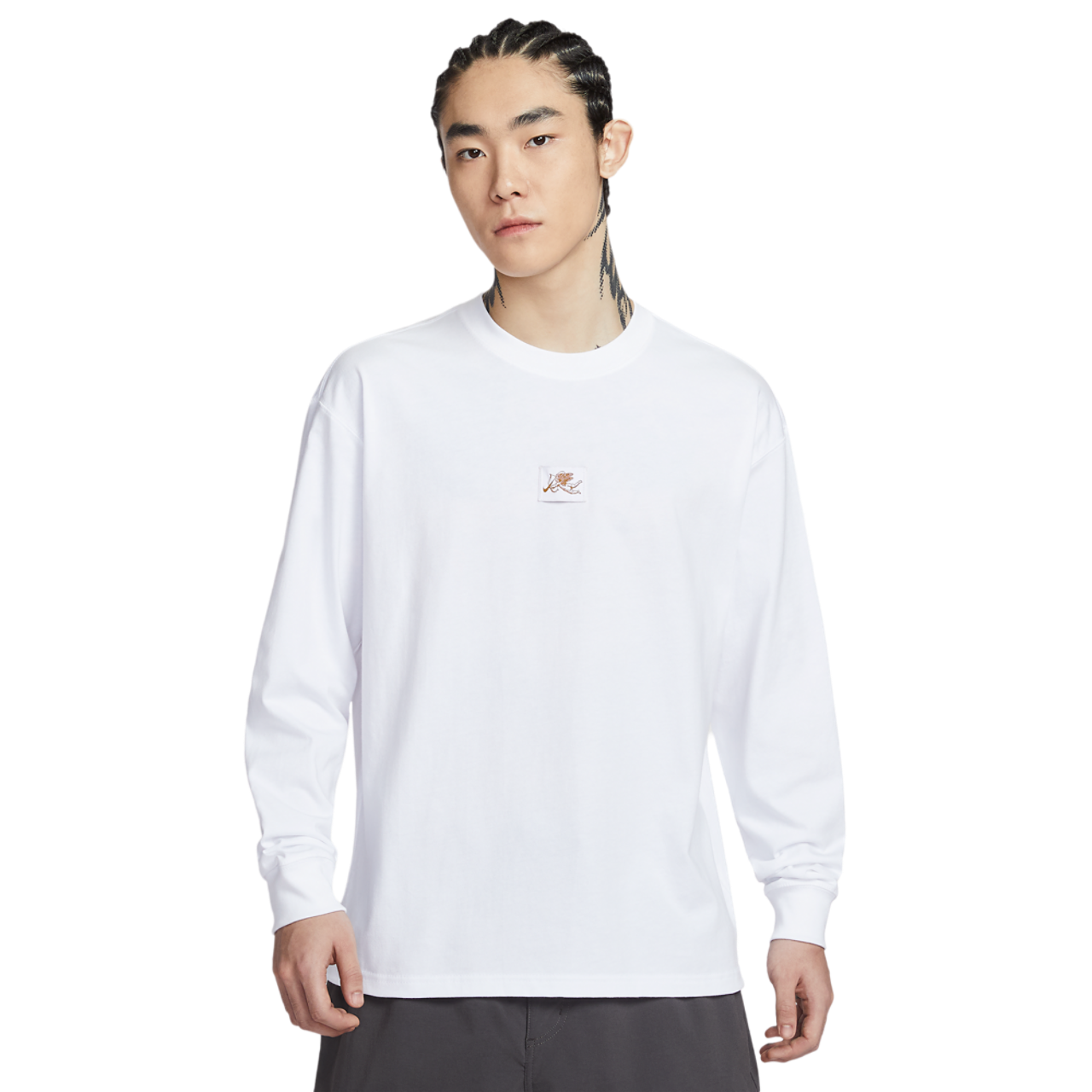 Nike NSW Vday Loose Long Sleeve Tee Image 1 of 4. Tap to open photo gallery.