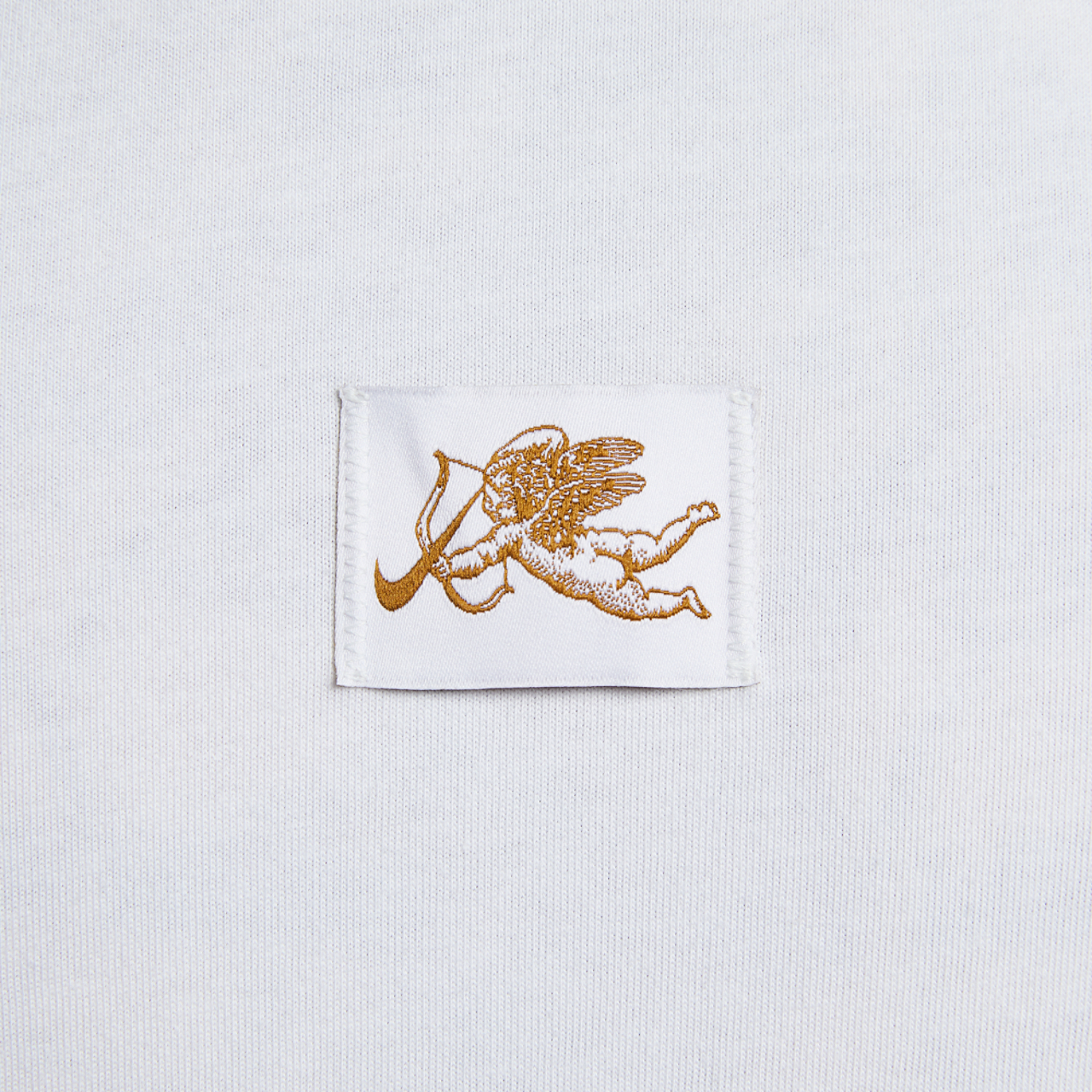 Nike NSW Vday Loose Long Sleeve Tee Image 4 of 4. Tap to open photo gallery.