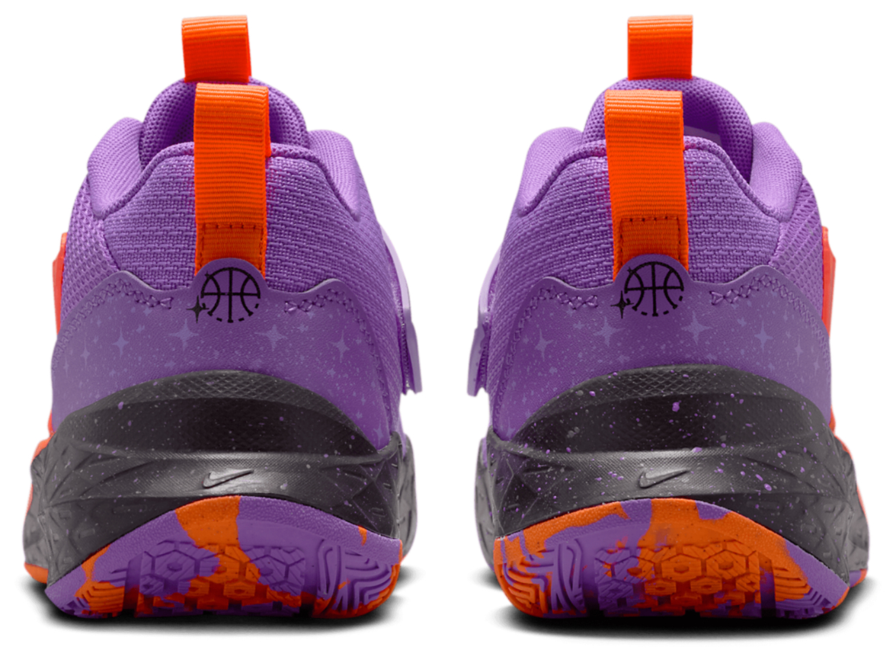 Nike Team Hustle D 12 SE Image 3 of 5. Tap to open photo gallery.