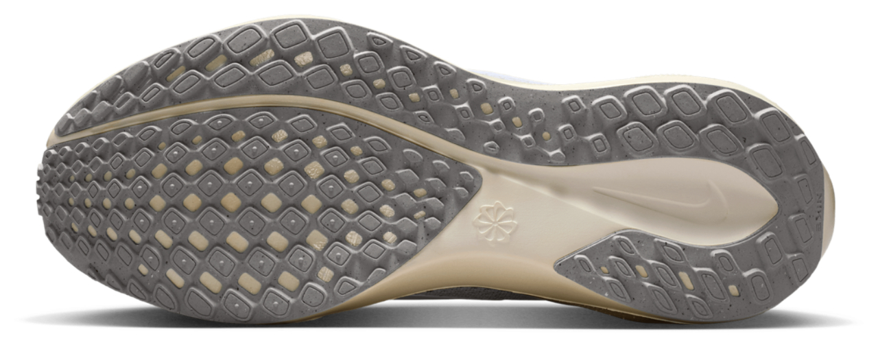 Nike Air Zoom Pegasus 41 ESS Image 5 of 5. Tap to open photo gallery.