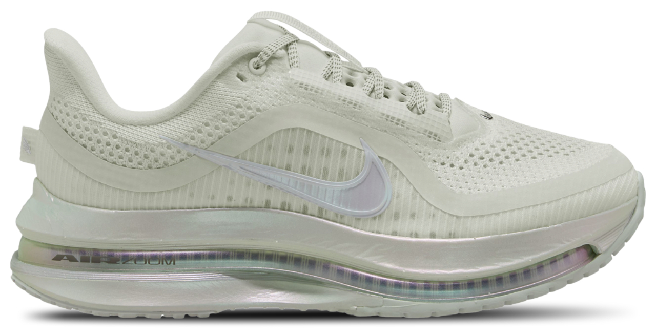 Nike Pegasus Premium Image 1 of 3. Tap to open photo gallery.