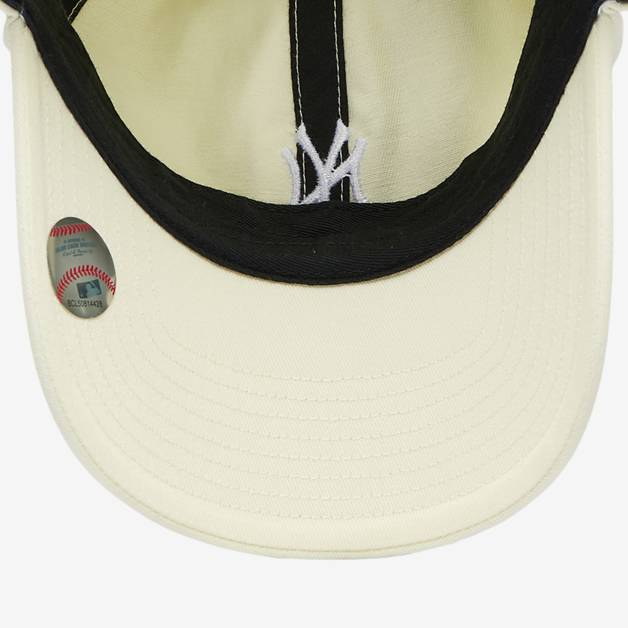 47 Brand Yankees Base Runner Ballpark 47 Clean Up Cap Image 5 of 5. Tap to open photo gallery.
