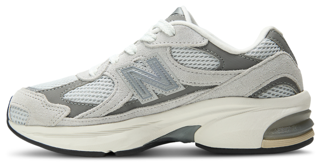 New Balance 2010 Image 2 of 5. Tap to open photo gallery.
