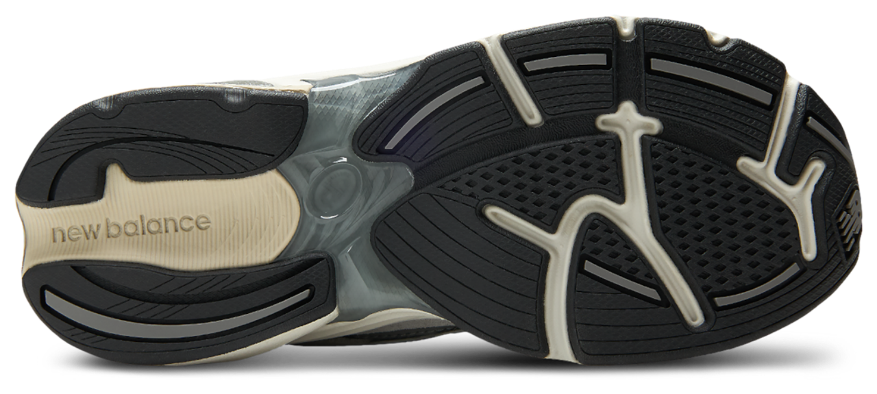 New Balance 2010 Image 5 of 5. Tap to open photo gallery.
