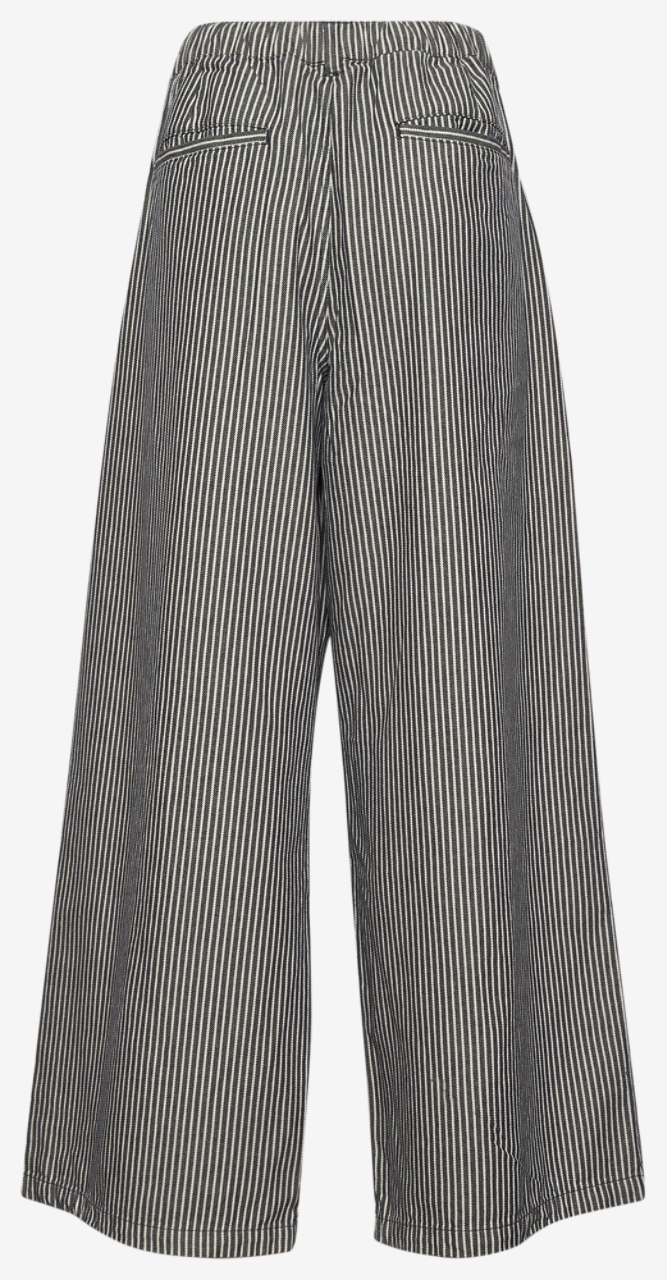 Cozi Drapey Pants Image 6 of 6. Tap to open photo gallery.