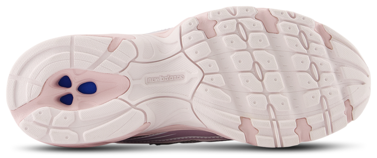 New Balance 740 Image 4 of 4. Tap to open photo gallery.