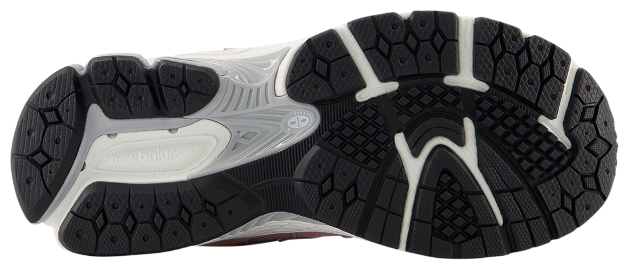 New Balance 2002 Image 4 of 4. Tap to open photo gallery.