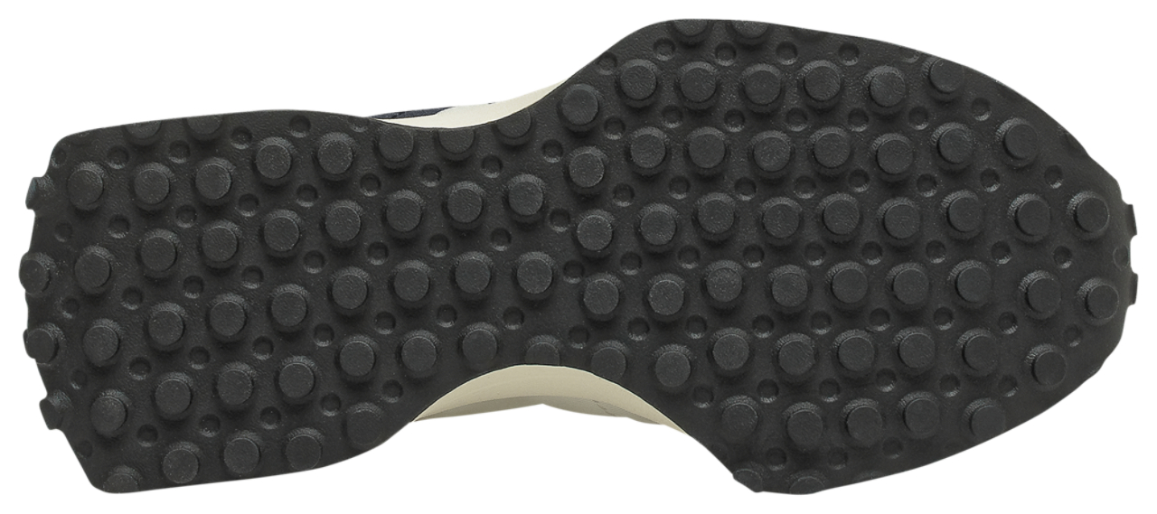 New Balance 327 Image 4 of 4. Tap to open photo gallery.