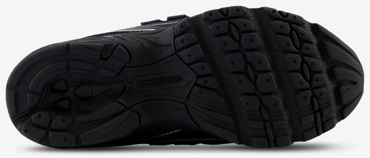 New Balance 740 Image 4 of 4. Tap to open photo gallery.
