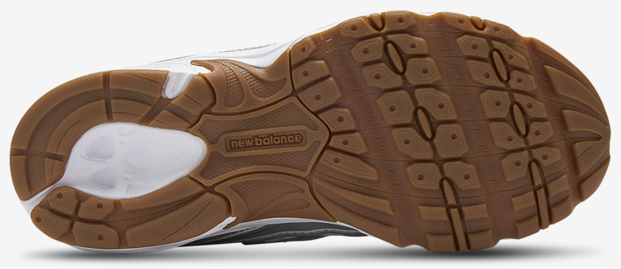 New Balance 740 Image 5 of 5. Tap to open photo gallery.