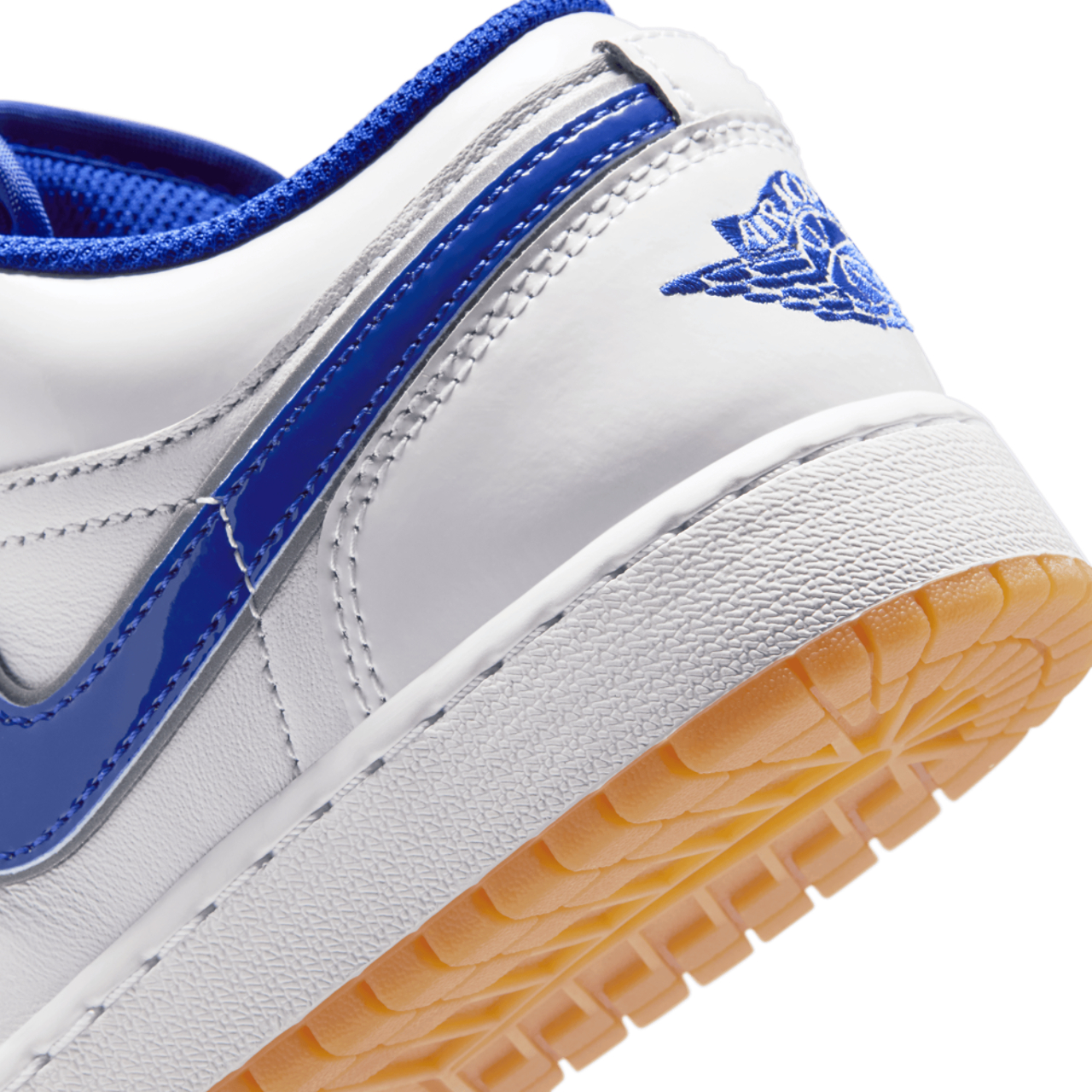 Jordan AJ 1 Low SE Image 8 of 8. Tap to open photo gallery.