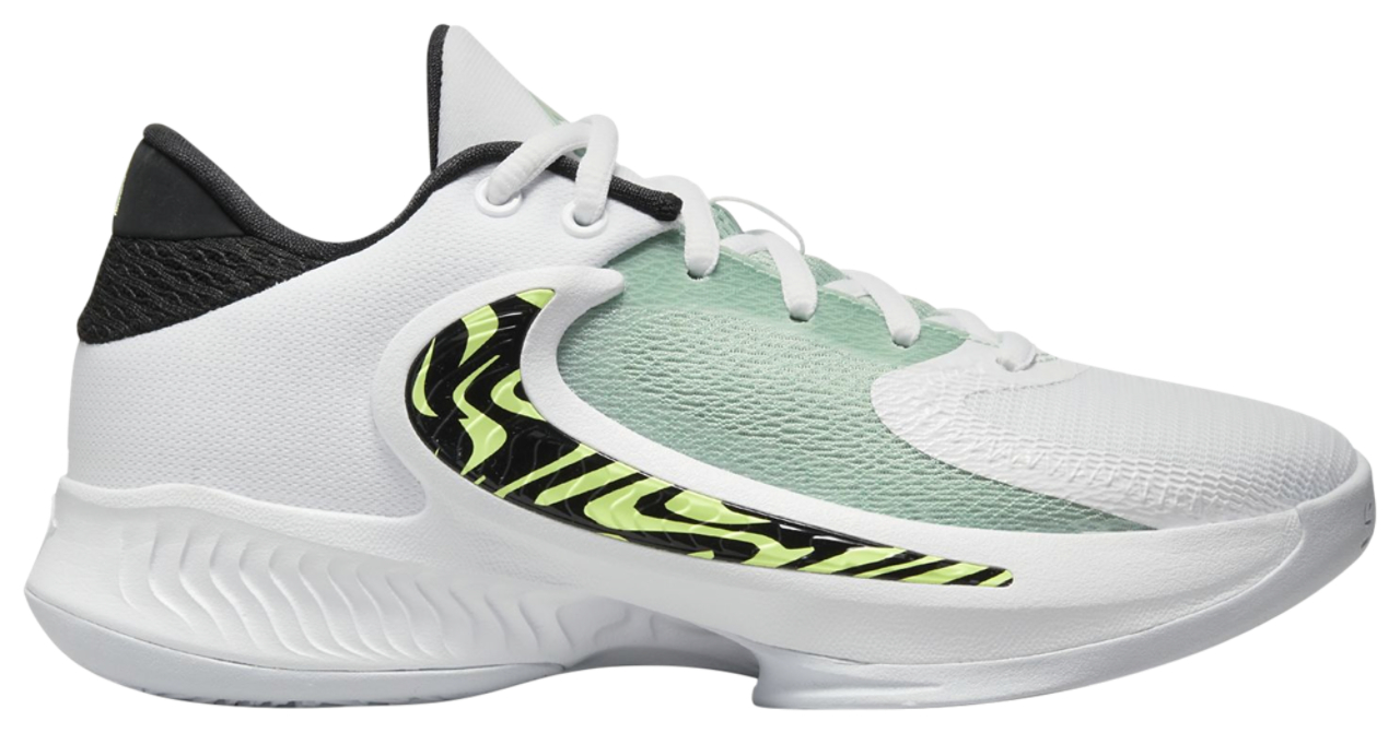 Nike Zoom Freak 4 SE Image 1 of 5. Tap to open photo gallery.