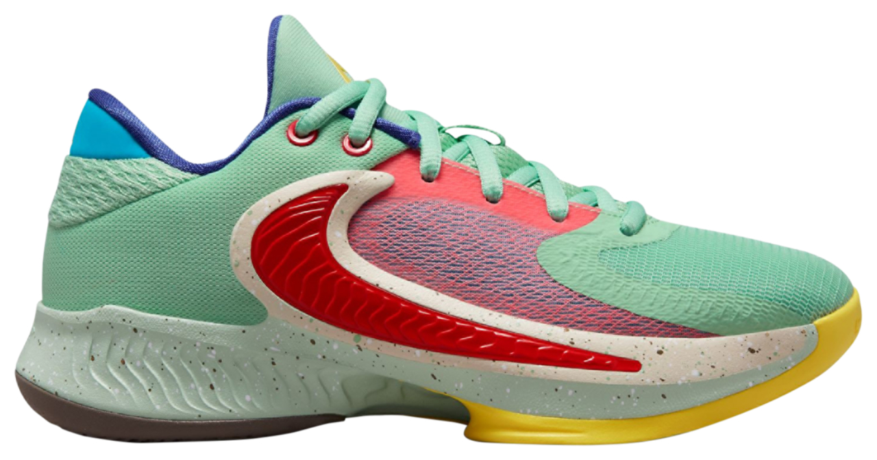 Nike Zoom Freak 4 SE Image 1 of 5. Tap to open photo gallery.