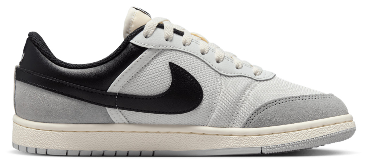 Jordan Air Jordan Skyline Low Image 1 of 5. Tap to open photo gallery.