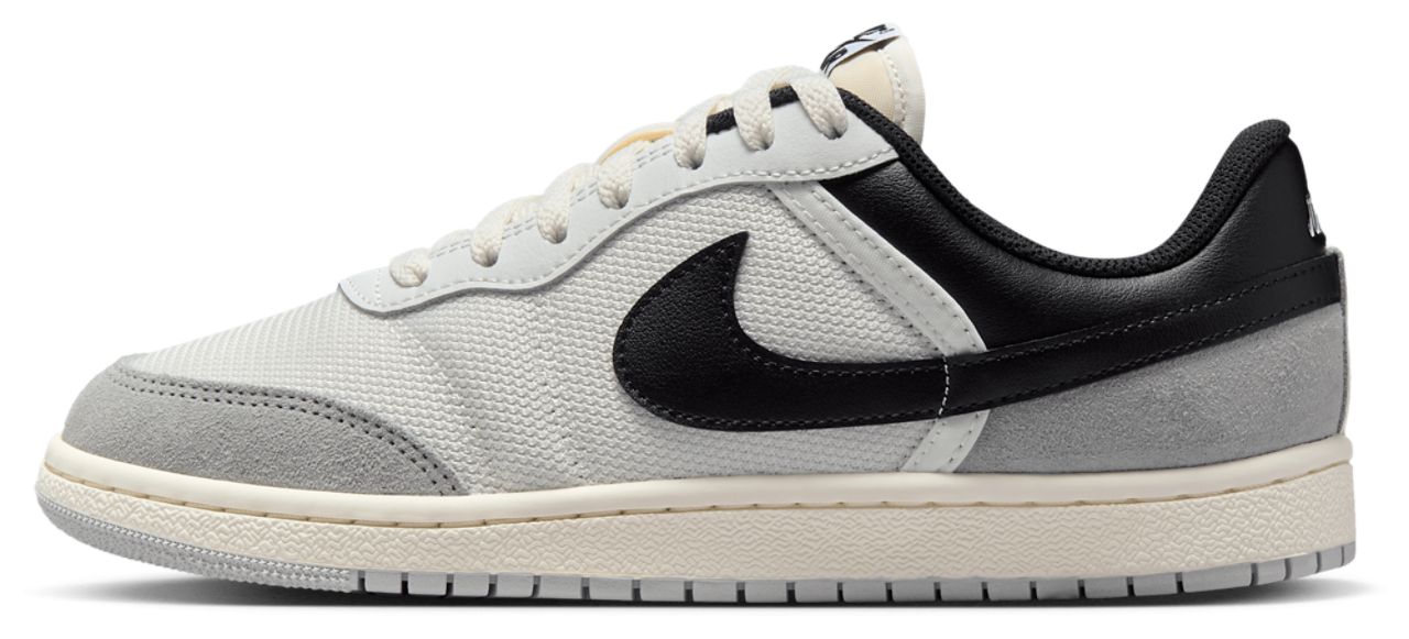 Jordan Air Jordan Skyline Low Image 2 of 5. Tap to open photo gallery.