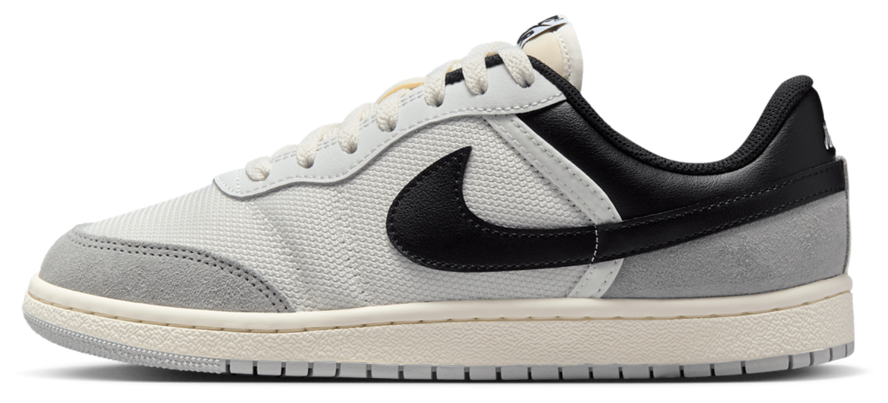 Jordan Air Jordan Skyline Low Image 2 of 5. Tap to open photo gallery.
